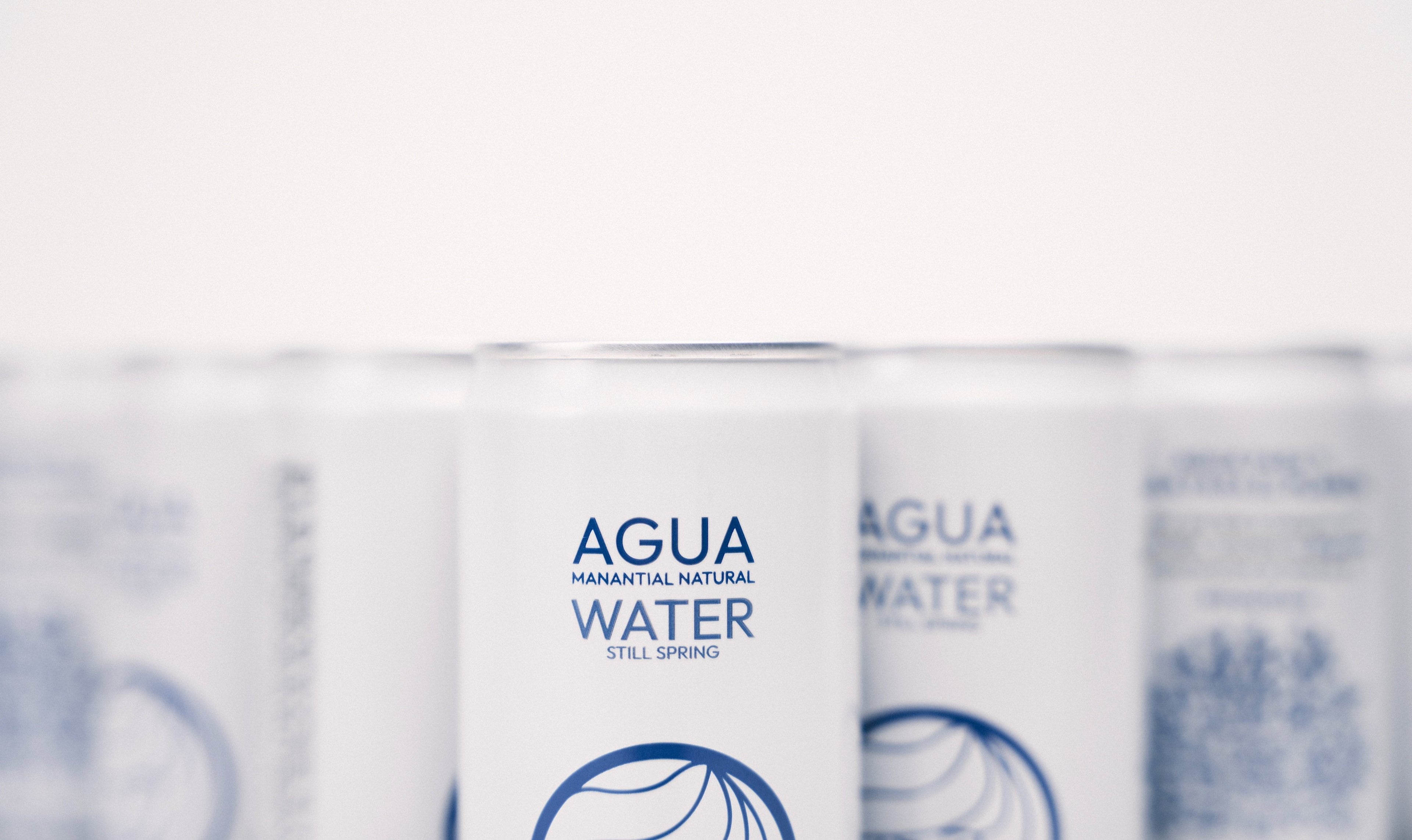 Agua en lata NEA